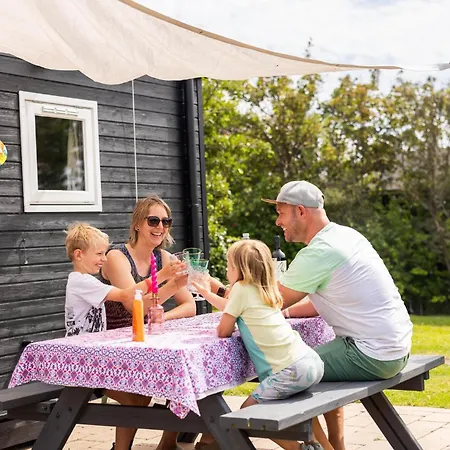 Шале Kampeerwagon